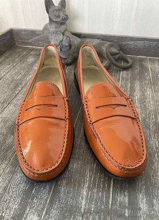 Tod's, лакированные кожаные лоферы 39,5