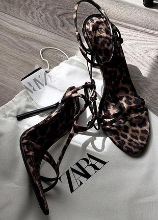 Босоніжки zara, розмір 36