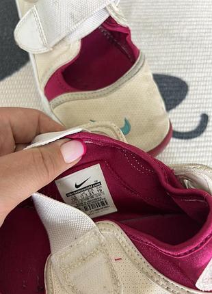 Відкриті кросівки nike 6