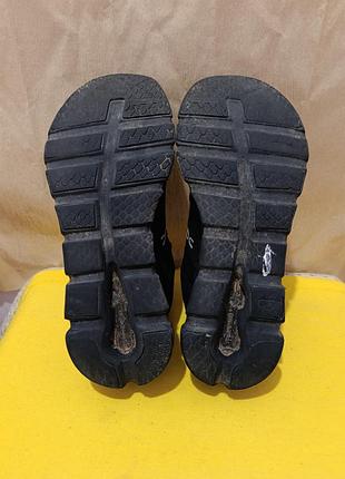 Кроссовки водонепроницаемые on ranning cloudrunner 6