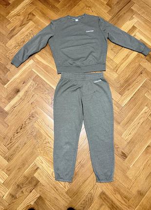 Костюм calvin klein m 4