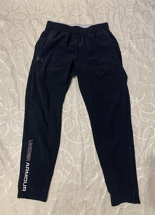Чоловічі спортивні штани under armour, а саме популярна бігова модель ua storm run pant.