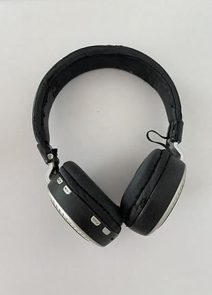 Бездротові bluetooth-навушники (на запчастини або під відновлення)