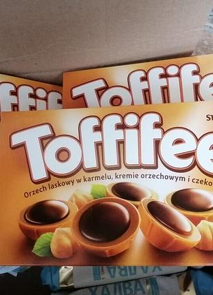 Цукерки toffifee 125 г