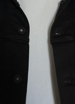 Чорна джинсова куртка levi’s 6
