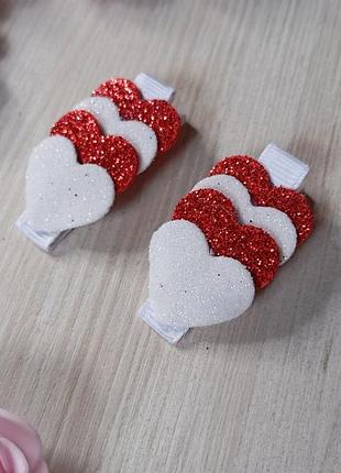 2 заколки с сердечками для девочки 3