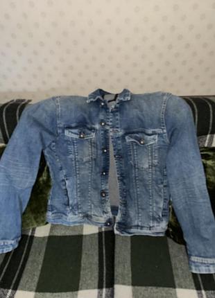 Чоловічаw курточка calvin klein jeans оригінал розмір m