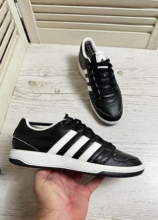 Кросівки adidas oracle