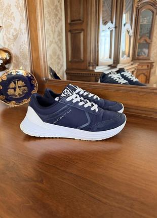 Кросівки tommy hilfiger 3
