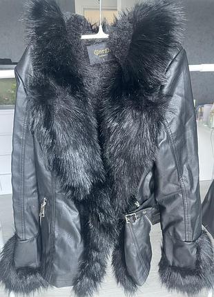 Жіноча утеплена коротка куртка ( косуха ) від бренду giorgi fashion.