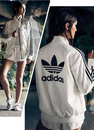 Екслюзивна жіноча кофта бомбер олімпійка адідас adidas originals adicolor paisley lace, факт xs, оригінал
