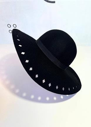 Капелюх фетровий з широкими полями жіночий чорний  miss selfridge