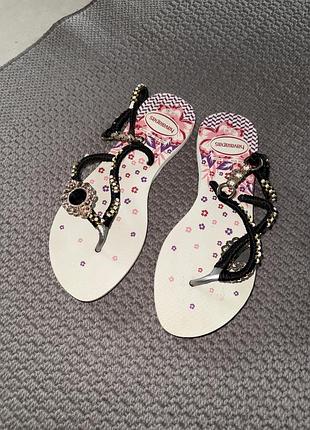 Havaianas вʼєтнамки резинові гумові вятнамки босоніжки шльопанці havaianas в’єтнамки в’ятнамки шльопанці шльопки шлёпки шлёпанцы вьетнамки вьятнамки