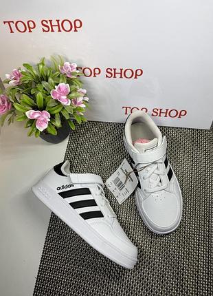Оригінальні нові дитячі кросівки adidas