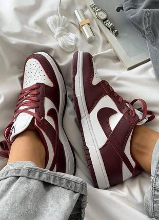 Dunk low team red bordeaux 3