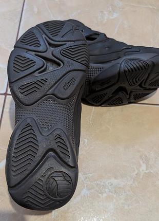 Reebok pump court black reflective 6