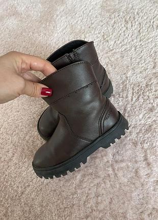 Черевики zara