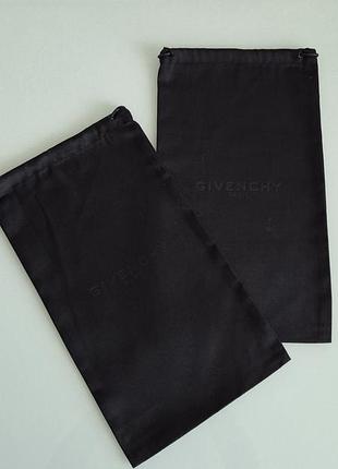Два фірмових пильовика мішечка /   брендовые пыльники для хранения givenchy 38×21