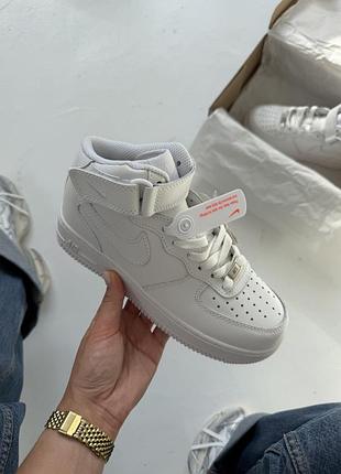 Air force 1 '07 mid white 2