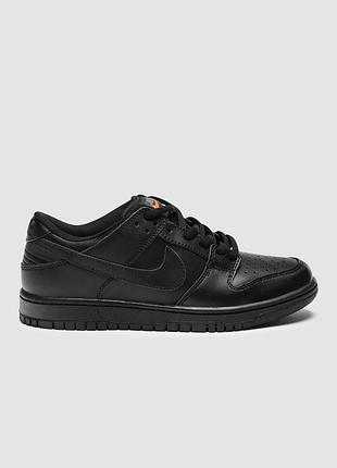 Кроссовки женские nike sb dunk low pro triple black