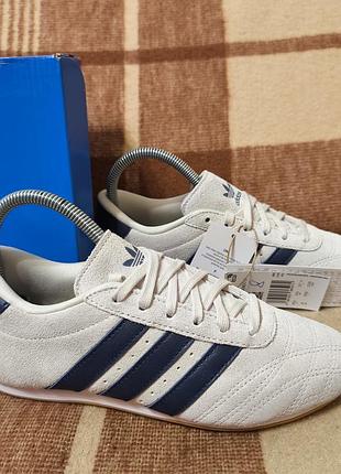 Новые женские кроссовки adidas taekwondo