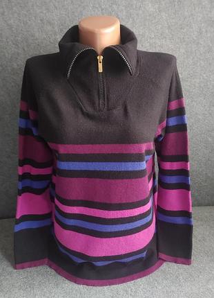 Мягкий джемпер в полоску фасона  half-zip с высоким воротником стойкой на молнии 46 размера