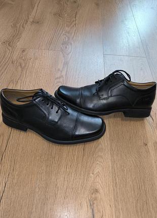 Чоловічі туфлі clarks