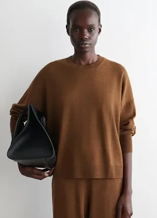 Джемпер жіночий cos merino wool crew-neck jumper / м