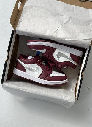 Air jordan 1 low cherrywood red 5
