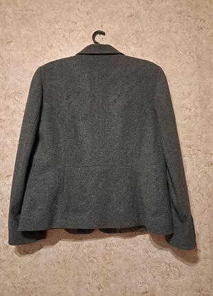 Костюм из шерсти 5
