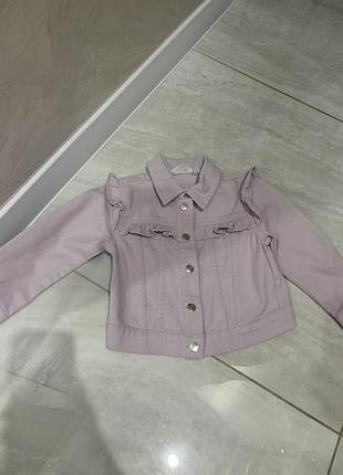 Джинсова курточка h&m лавандового кольору на дівчинку 98 розмір