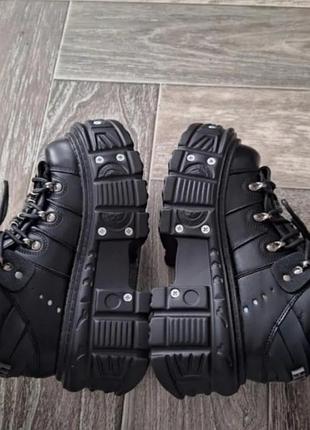 Ботинки 1950 года
new rock 5