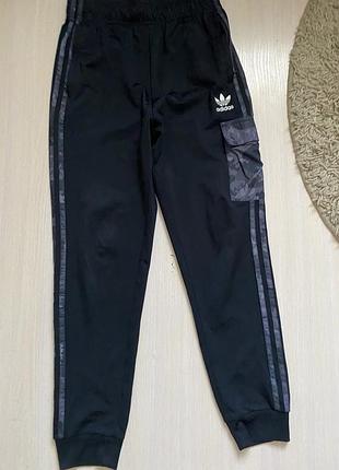 Спорт штани adidas