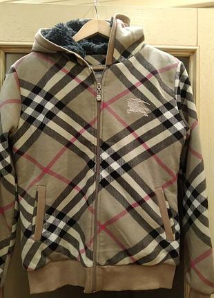 Burberry (l). теплая куртка с капюшоном