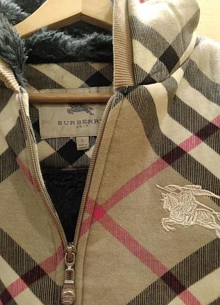 Burberry (l). теплая куртка с капюшоном 2
