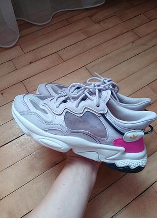 Кожаные женские кроссовки adidas ozweego