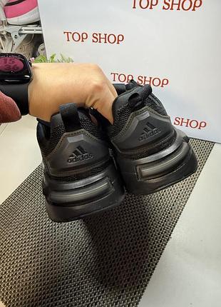 Оригинальные кроссовки adidas новые 4