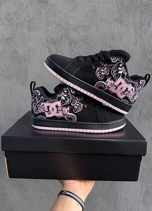 Dc court graffik black pink sabbath 6