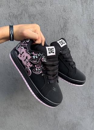 Dc court graffik black pink sabbath 5