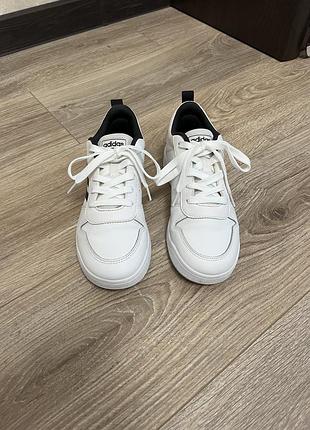 Кросівки adidas оригінал 35 розмір 2