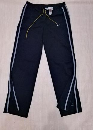 Винтажные женские брюки nike.