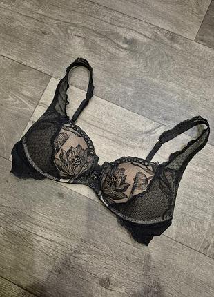 Бюстгальтер intimissimi.