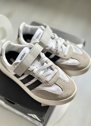 Кеди adidas 17,5 см. устілка