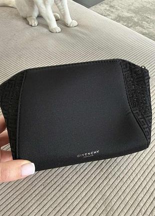 Косметичка givenchy parfums 2