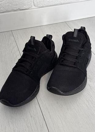 Жіночі кросівки bench 8