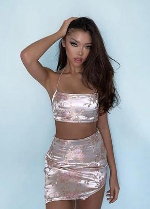 Спідниця жіноча prettylittlething рожева міні спідниця в азійському стилі 12