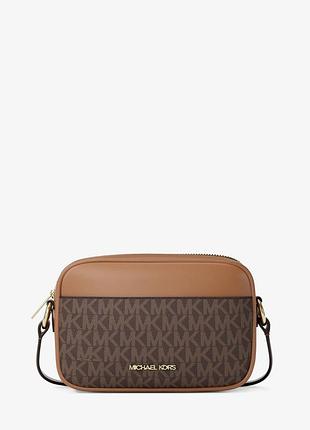 Женская сумка кросс-боди michael kors (199125032000) jet small signature logo camera crossbody коричневая