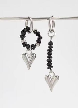 Серьги асимметричные с черными и серебристыми элементами