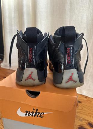Jordab jumpman two trey 3