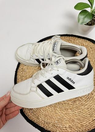 Кеди adidas білі 5